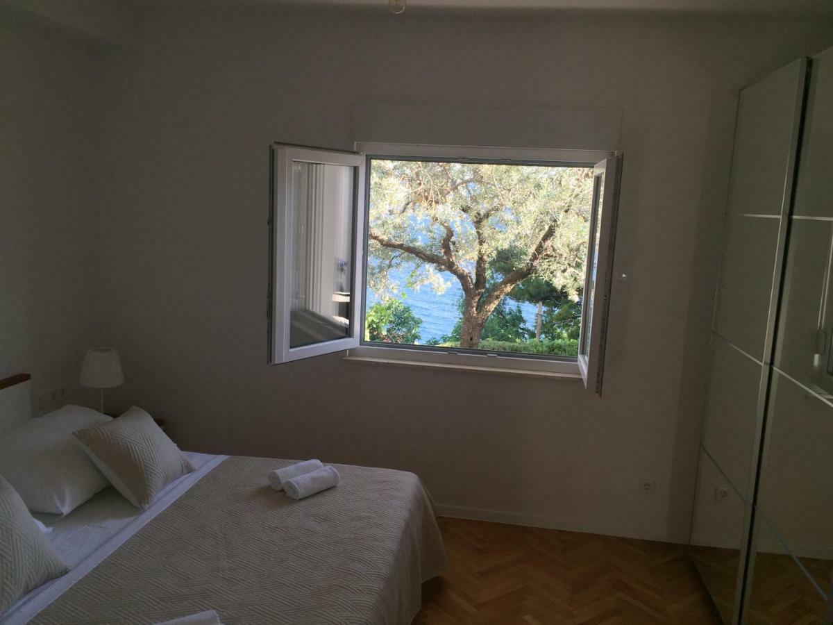Sea View Apartment With A Huge Terrace Pisak Eksteriør billede